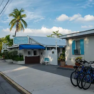 Hostel Seashell And International